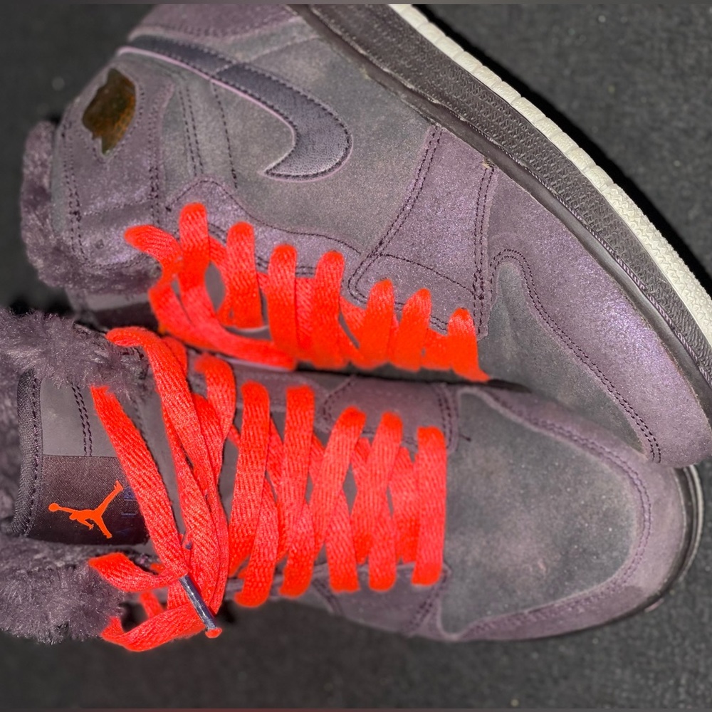Jordan 1 Retro - Picture 4 of 7